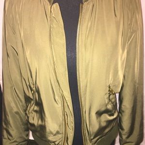 Velvet 🖤 Heart (NEW WITH TAG)